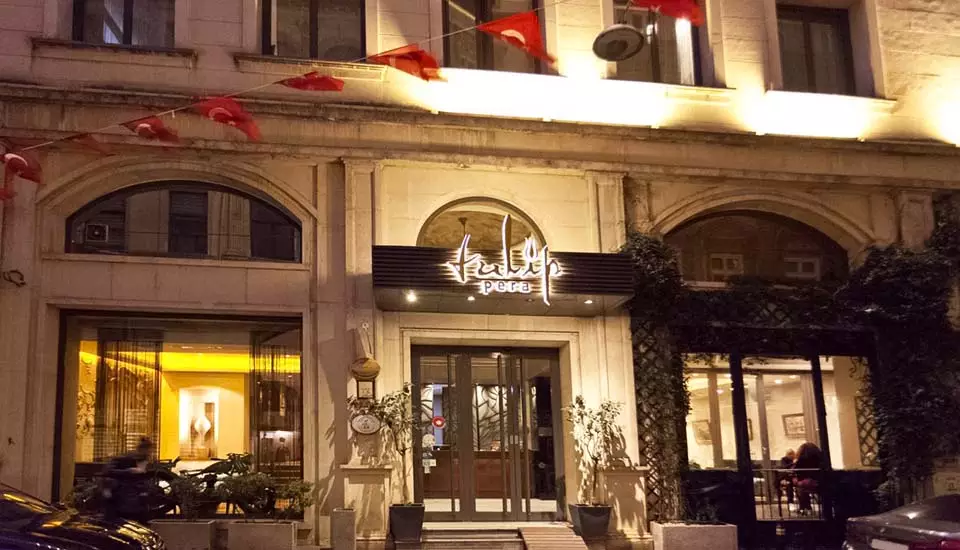 هتل پرا تولیپ استانبول